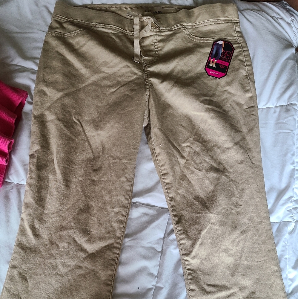 Khaki mid rise skinny crop pants